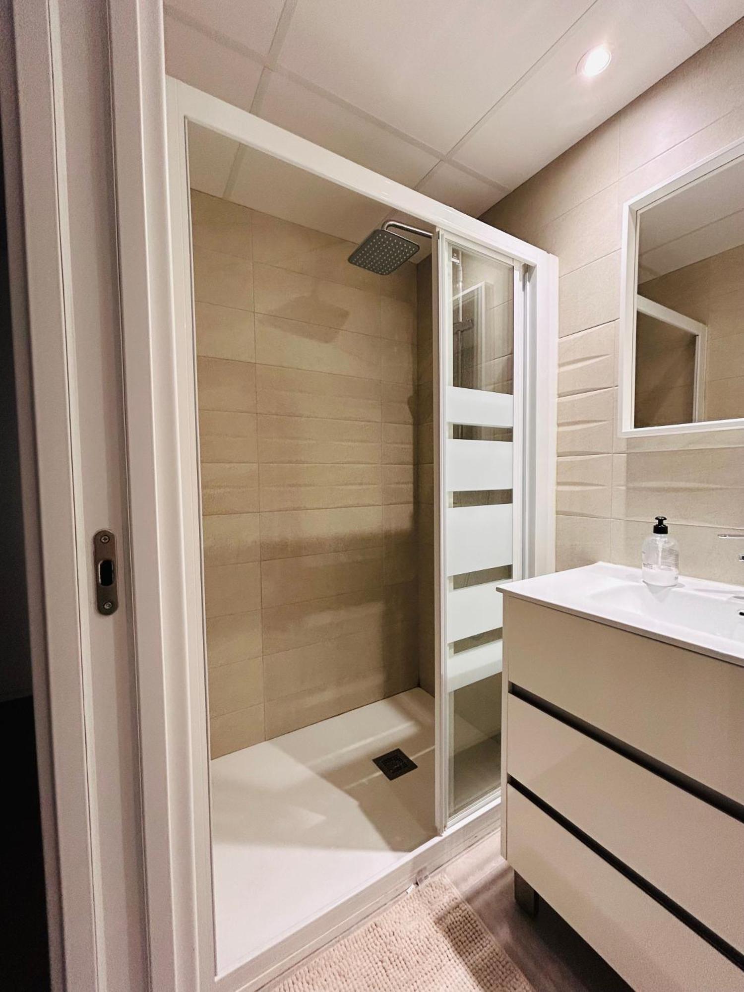 Apartamentos Corteingles Castellon By Tucasanlaplaya Castellon de la Plana Luaran gambar